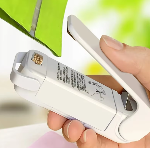 Mini Heat Sealing Machine Use